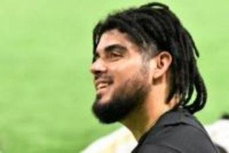 鷹守護神が「びっくりするぐらい別人」　久々登場で驚き…公称104キロも「めっちゃ絞った」