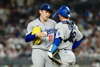 佐々木朗希が凄すぎて…ラッシング“嬉しい悲鳴”　「捕球に苦労」「大変」、ロッカーで証言