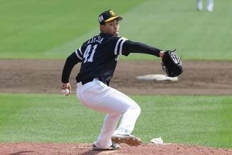鷹ドラ1が“負けない”ワケ　名捕手が熱弁「球速じゃない」…無傷の8連勝を誇る左腕に見た進化