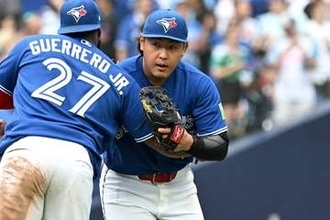 32号後…実は岡本が見せていた「ビッグプレー」　華麗さに喝采、解説がまず称えた“頭脳”