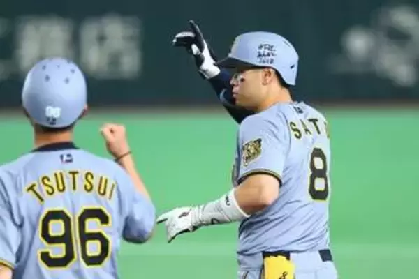 佐藤輝明は「この惑星でトップクラス」　ドラ1立石にも感銘…巨人助っ人右腕が称えた虎打線