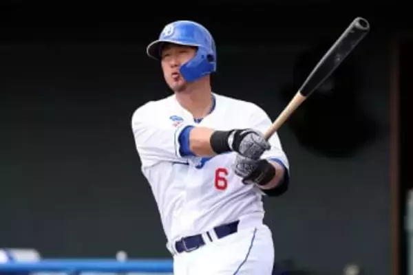 中田翔氏、日韓OB戦で衝撃の一発　北の大地に“凱旋弾”