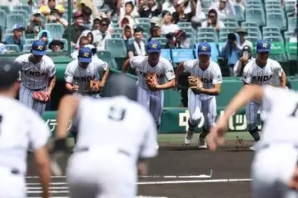 甲子園中継で「頭から離れない」　異様な“中毒性”…日本企業に爆笑「いっぱい見る季節」