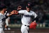 「横浜・織田が甲子園最速156キロ　好救援で16強、指揮官も驚き「僕の想像を超えてくる」」の画像1