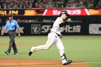 鷹、6連勝で3年連続Vへマジック6　正木が2打席連発含む3安打4打点…最短Vは17日