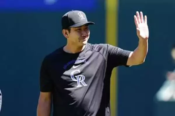 菅野智之の“再会”に「グッとくる」　元巨人助っ人と…笑顔のハグは「エモすぎやろ」