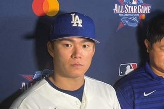 山本由伸、村上宗隆に“無茶ぶり”　笑顔でHR指令…待ち望む出番「期待しています」