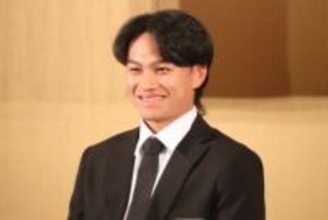 “台湾の至宝”徐若熙が鷹入団会見　ド軍も狙った逸材…3年後には「MLBに挑戦できる姿を」