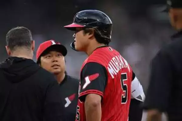 村上宗隆が10日間IL入り　球団発表「右太もも裏負傷」…30日に途中交代、離脱期間は数週間か