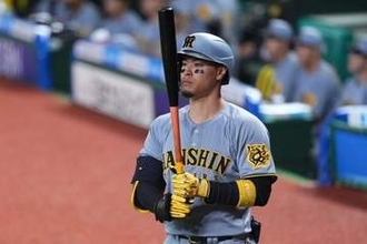 佐藤輝明に米が熱視線…浮上した“仰天プラン”　打率.137男の代役か、ファン熱望「獲得してくれ」