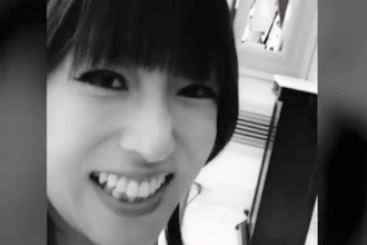 深田恭子、ピアノ演奏動画を公開　その表情にファン歓喜　「反則！」