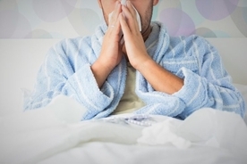 風邪が治るどころか悪化…男子が別れを決意した「看病できない女子」