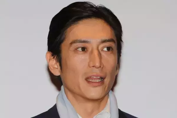 伊勢谷友介、兄・山本寛斎さん追悼　「あなたの血は、僕の中に生きてます」