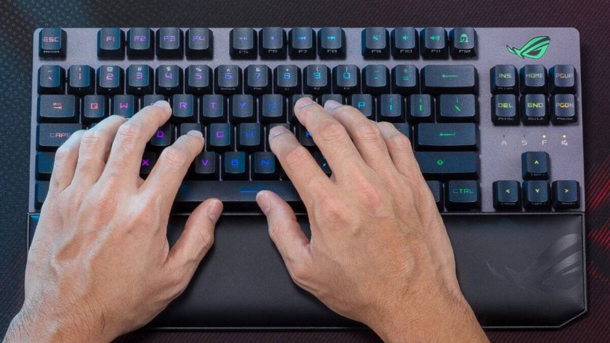 ASUS ROGから超軽量ワイヤレスゲーミングマウスとFPSゲーマー向けワイヤレス・テンキーレスキーボードが予約開始！