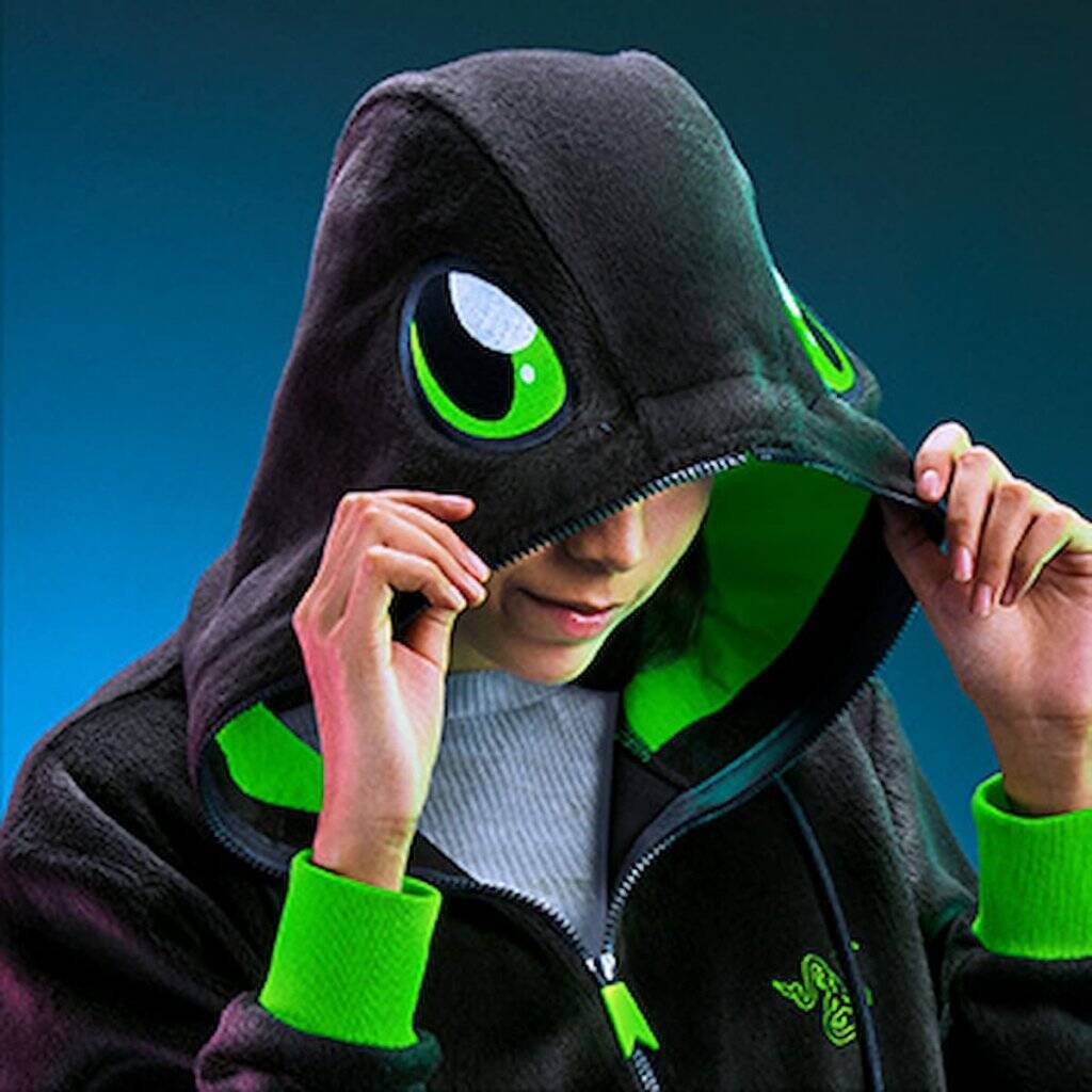 可愛いだけでじゃなく環境のことも考えたゲーミングパーカー「Razer 