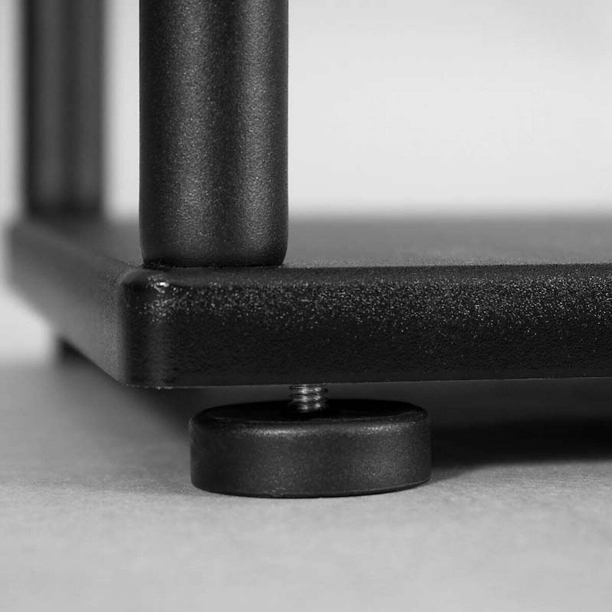 カッコいいんだから魅せつけちゃおう！ディスプレイしつつ収納できるBauhutte「GAMING DISPLAY STAND」登場！