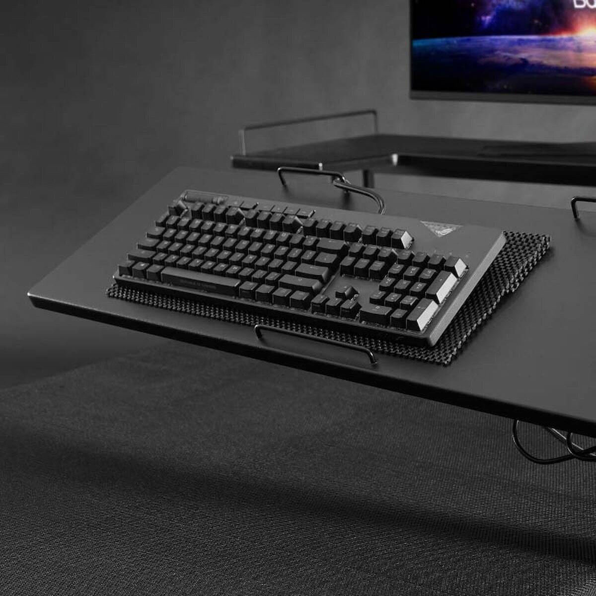 ゲーミングベッドをさらに快適に！Bauhutteのベッド専用デバイステーブル「GAMING BED TABLE」登場！ (2022年5月31日) エキサイトニュース