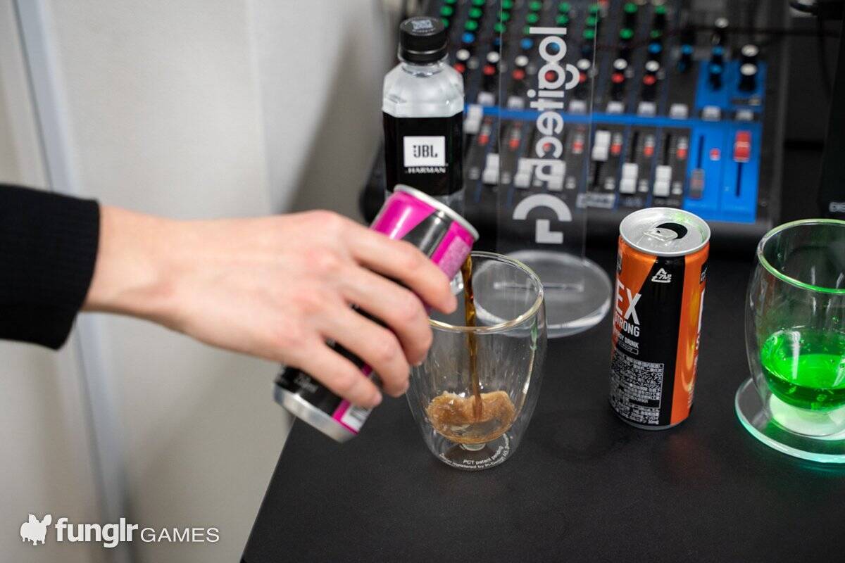 マツモトキヨシのオリジナルブランドmatsukiyoから登場した「EX STRONG ENERGY DRINK」「EX STRONG HAPPY&SALT」をレビュー！