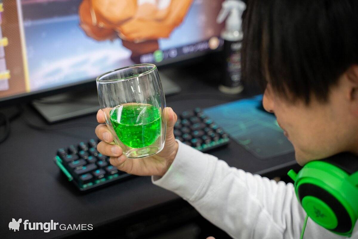 マツモトキヨシのオリジナルブランドmatsukiyoから登場した「EX STRONG ENERGY DRINK」「EX STRONG HAPPY&SALT」をレビュー！