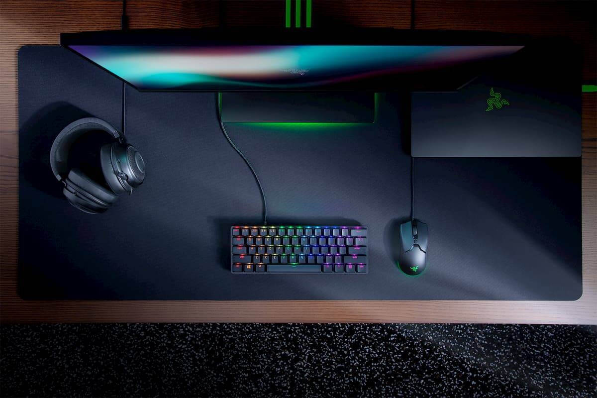 Razerがファンクションキー、テンキーレスで60%小型のゲーミングキーボード「Razer Huntsman Mini」発表