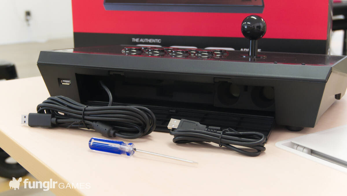 MADCATZ新作アケコン「EGO Arcade Stick」をfunglr GamesストＶプレイヤーがレビュー！