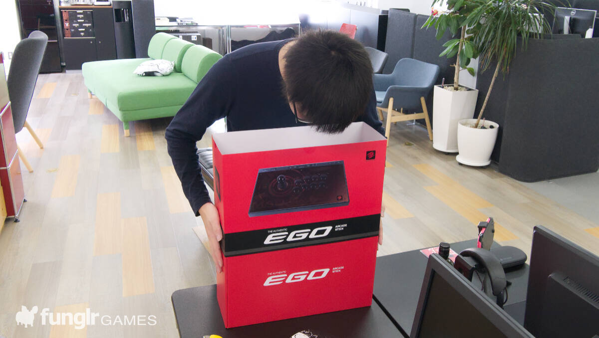 MADCATZ新作アケコン「EGO Arcade Stick」をfunglr GamesストＶプレイヤーがレビュー！