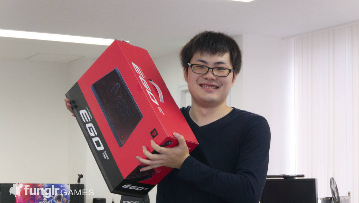 MADCATZ新作アケコン「EGO Arcade Stick」をfunglr GamesストＶプレイヤーがレビュー！