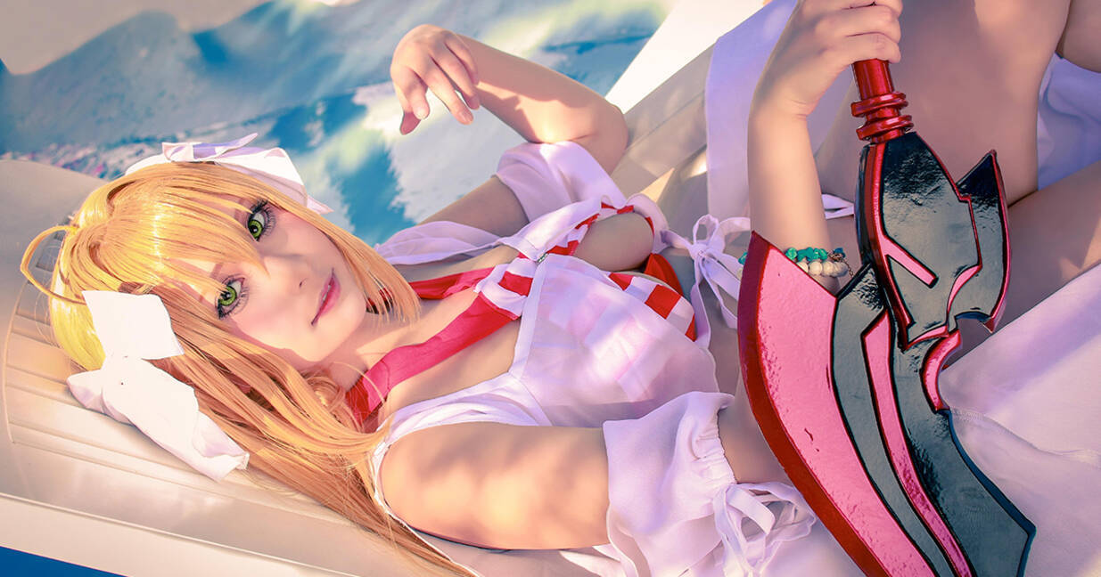 人気コスプレイヤー すみれおじさん がfate Extra ネロ クラウディウス のコスプレを 激レア水着コスプレ姿を公開 年11月15日 エキサイトニュース