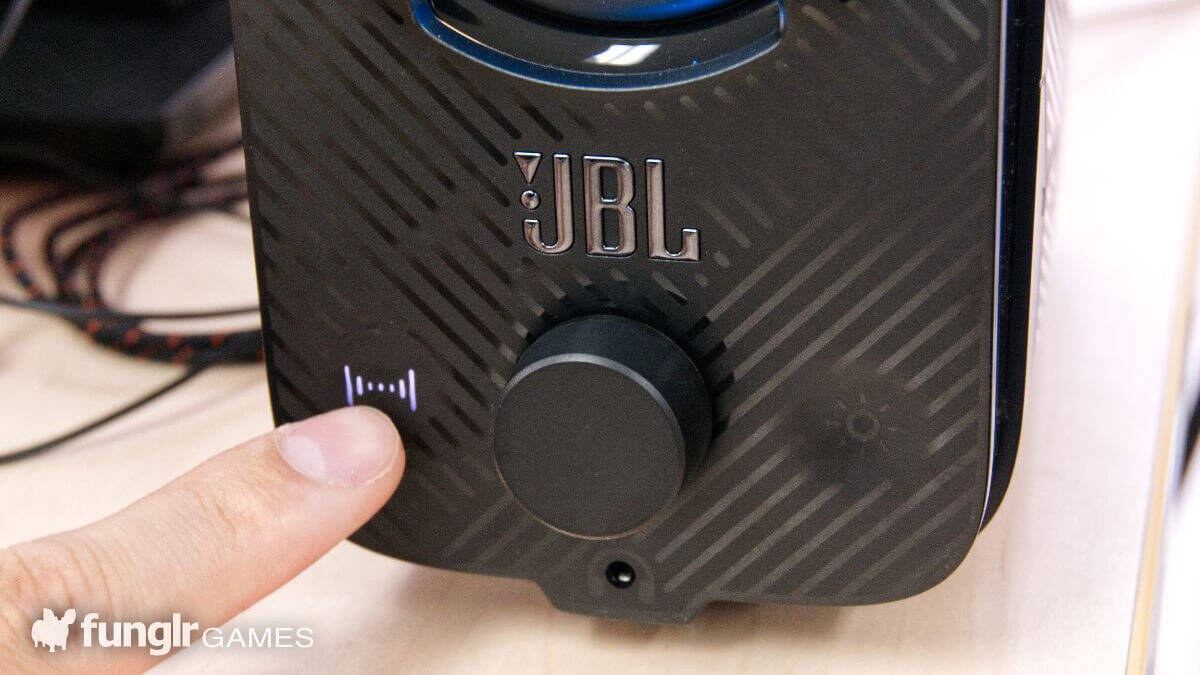 JBLの光るゲーミングスピーカー！見た目も音も大満足な「JBL Quantum Duo」をレビュー！