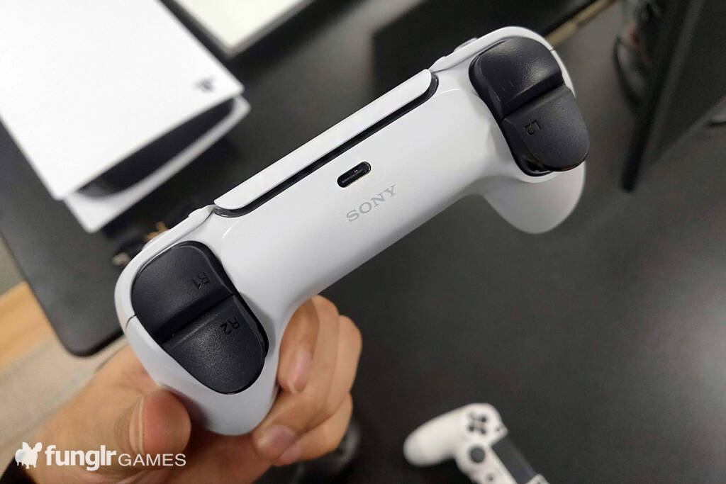 遂にPS5をゲット！次世代ゲーム機「PlayStation 5」を開封！未来感のあるデザイン、きめ細かいディテールに感動…！