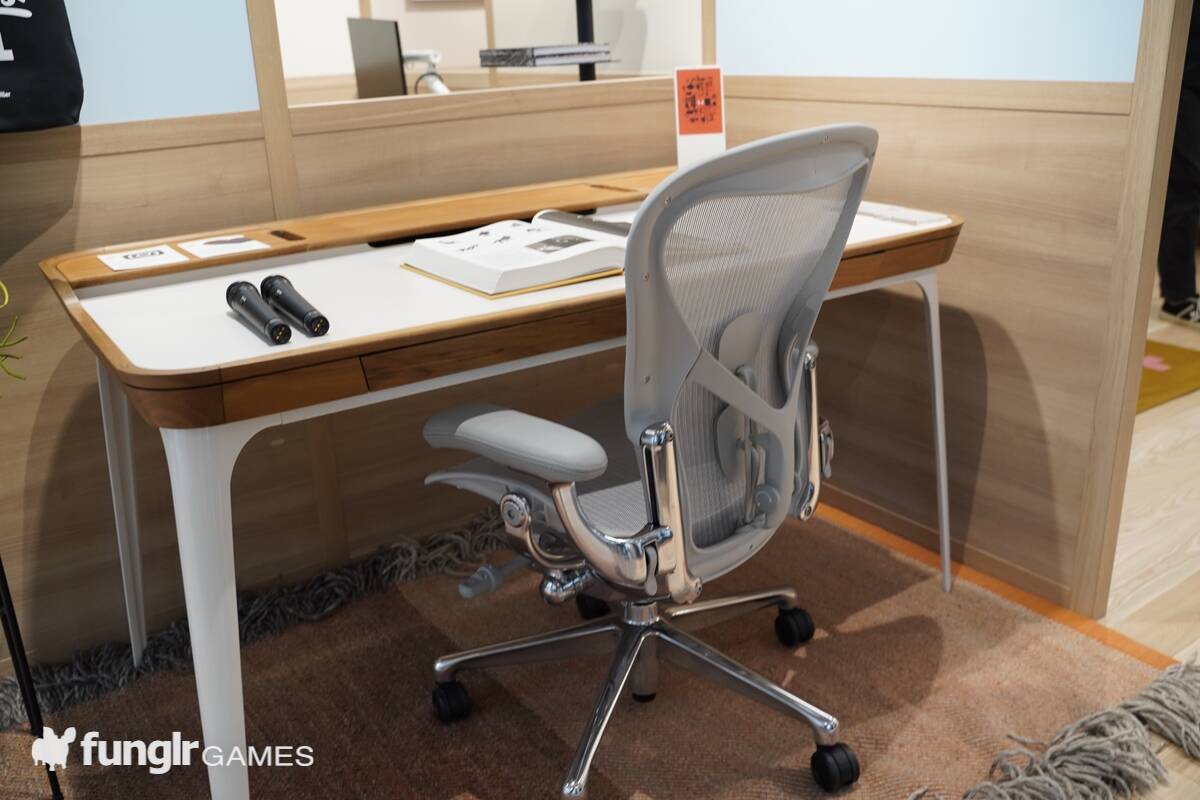 オープンしたての「ハーマンミラーストア青山」で話題のゲーミングチェアを体験！