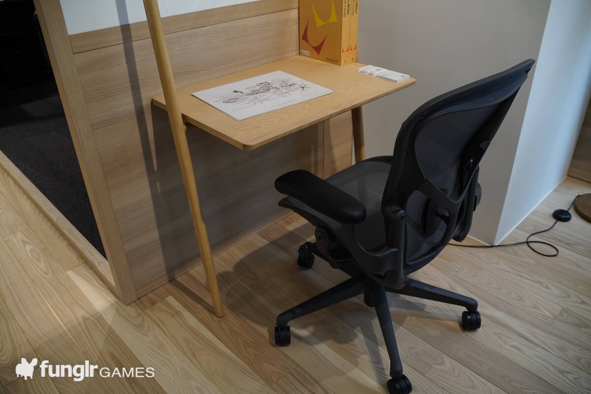 オープンしたての「ハーマンミラーストア青山」で話題のゲーミングチェアを体験！