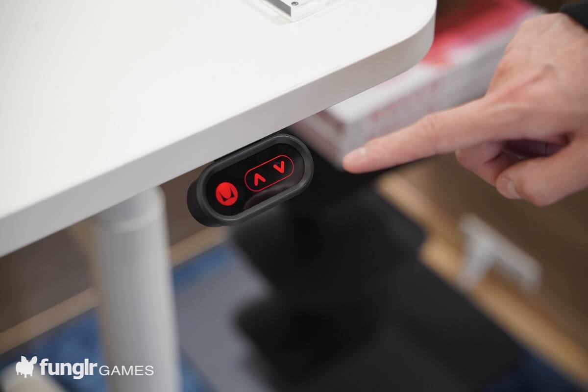 オープンしたての「ハーマンミラーストア青山」で話題のゲーミングチェアを体験！