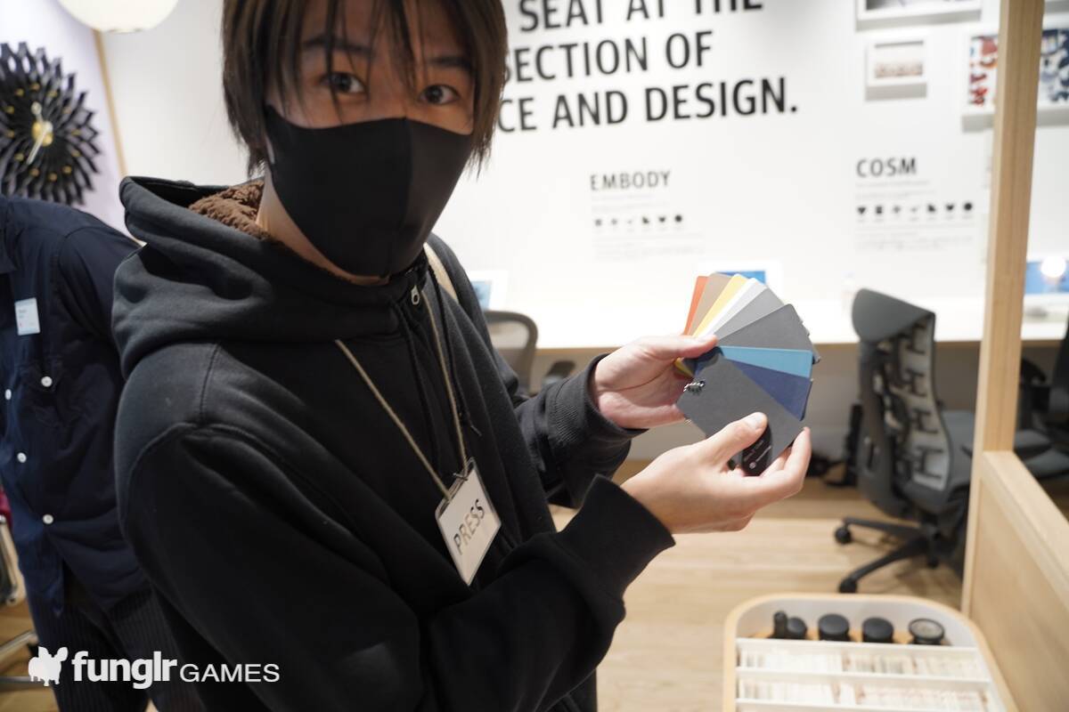 オープンしたての「ハーマンミラーストア青山」で話題のゲーミングチェアを体験！