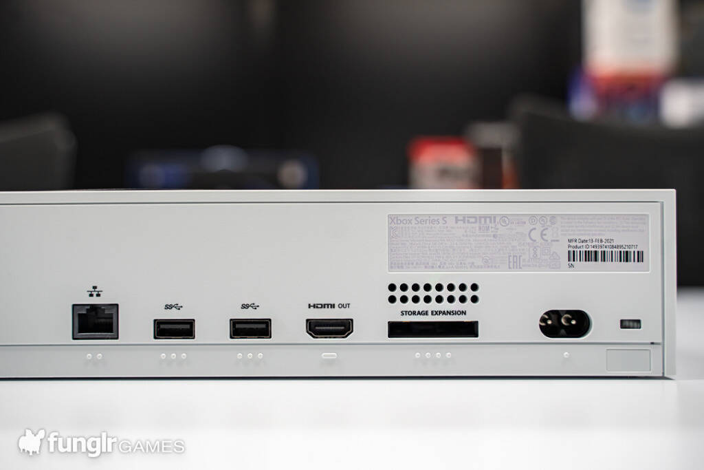 Xbox Oneより小さくて高性能!超小型&最軽量の次世代機「Xbox Series