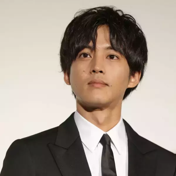 松坂桃李、横浜流星…若手俳優の登竜門「戦隊ヒーロー」のママ需要の影響と"戦隊内不倫"報道の余波
