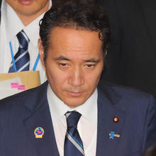 簗農相続投で炎上止まらず、自民党内からも批判噴出…高市首相の「アンケート」が完全裏目に