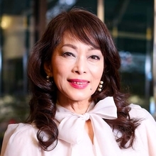 奈良富士子さん（女優・歌手）71歳…若さの秘訣はラブラブな再婚生活にあり