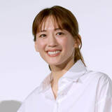 「綾瀬はるか"正念場"で主演映画「人はなぜラブレターを書くのか」にアクセル全開 成功の先に待つジェシーとの結婚」の画像1