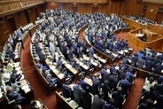 終盤国会に“問題法案”目白押しで高市首相は「再可決」を乱発するのか？ 強引な運営なら支持率下落