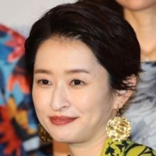 島袋寛子だけの「ひとりSPEED」30周年コンサート開催 熱狂的ファン公言する人気女優の“飛び入り参戦”あるか