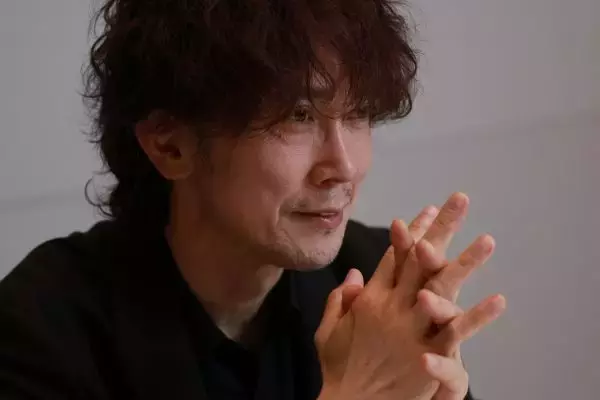 「58歳佐々木蔵之介がたどり着いた自身との向き合い方「舞台は自分にとっての体力測定であり、己を見つめる場所」」の画像