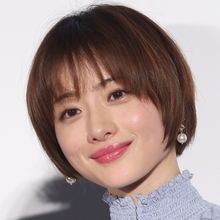 「石原さとみにそれ聞く？」沢尻エリカとの関係をフジ生番宣で質問…2児の母の“本格再始動”にファン複雑