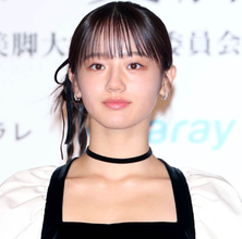 中島瑠菜 凜とした佇まいで「2005年以降生まれ世代」の注目株【噂のCM美女を大解剖 2026年秋】