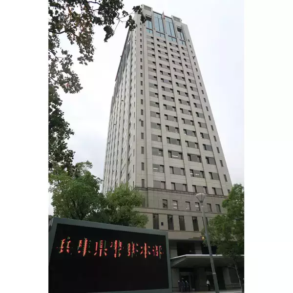 あおり運転、ネコババ、副業でデリヘル運転手…兵庫県警警察官の悪質ぶり