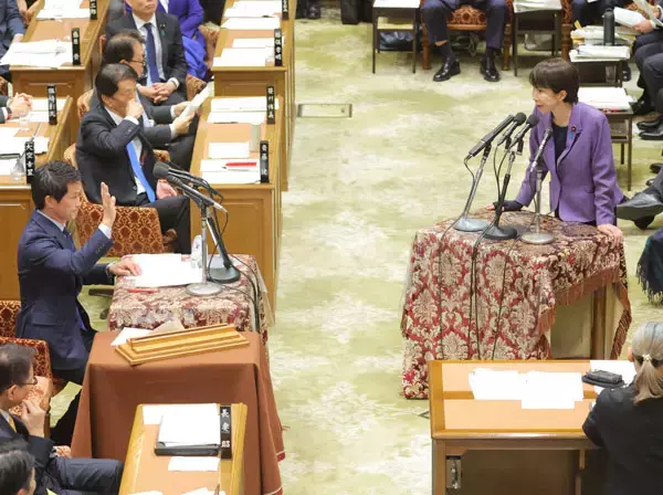 高市首相カタログギフトばらまき弁明「昭和の中小企業のオヤジ」もデマカセだった