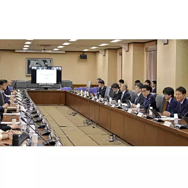 「高市政権また老人イジメ…財務省が高齢医療「3割負担」早期引き上げ提言、政府「骨太の方針」への明記も」の画像