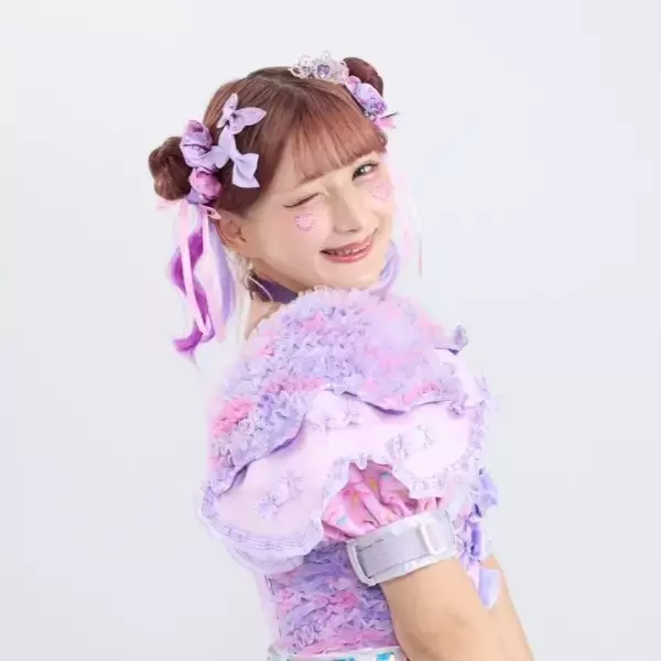 SNSの総フォロワー数365万人超！Z世代のカリスマ「しなこ」に直撃インタビュー