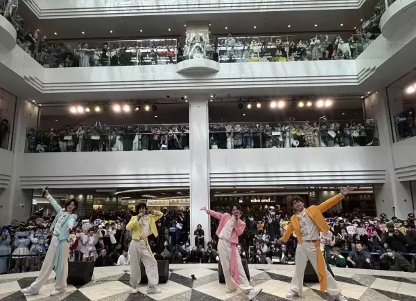 「純烈の弟分モナキのデビューイベントは2500人の大盛況！バズリの勝因はあのちゃん、AKB、M!LKにアンサー動画」の画像