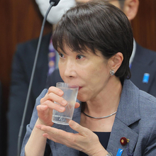 高市首相「私生活の切り売り」どこまで？ 多忙アピール癖に歴史あり